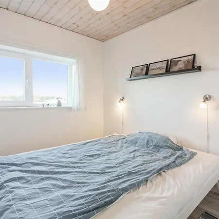 Truls - 700m From The Sea By Interhome *